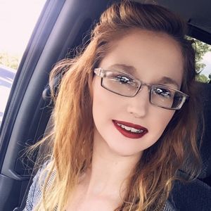 Meet your Posher, Hayley